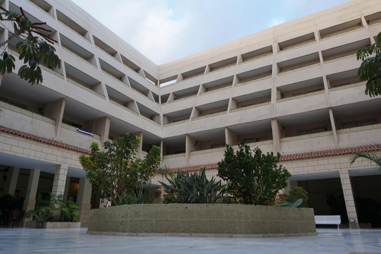 Apartamentos Piramides Playa de las Americas  Exterior photo