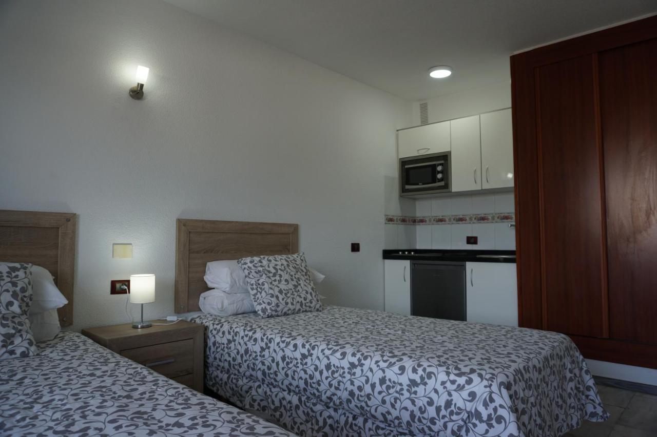 Apartamentos Piramides Playa de las Americas  Exterior photo