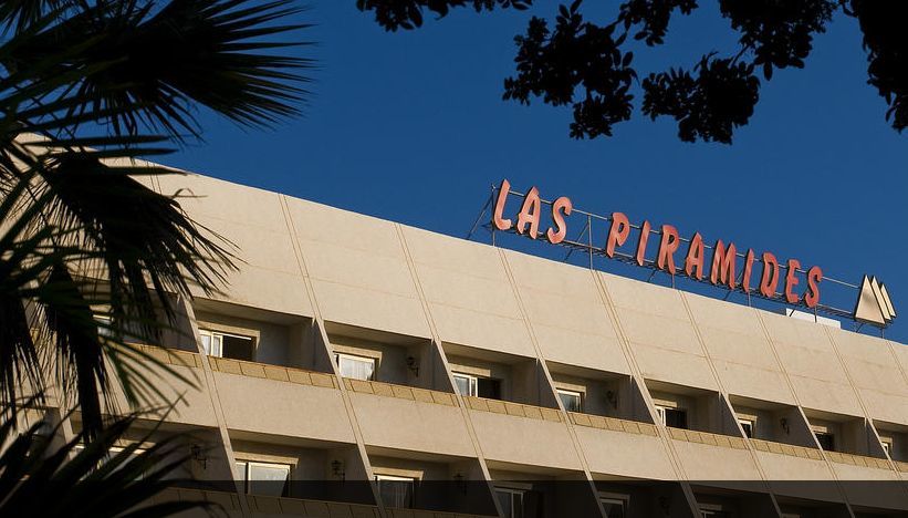 Apartamentos Piramides Playa de las Americas  Exterior photo